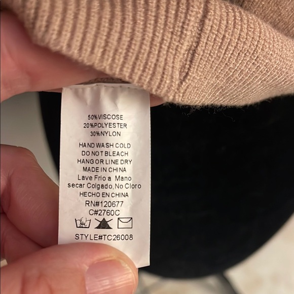 Tic Toc | Women’s Tan Long Sleeve Tie-Front Sweater Size Small - Picture 5 of 5